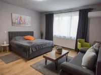 Holiday Home Thesaurum Hotels near Svijetli dvori