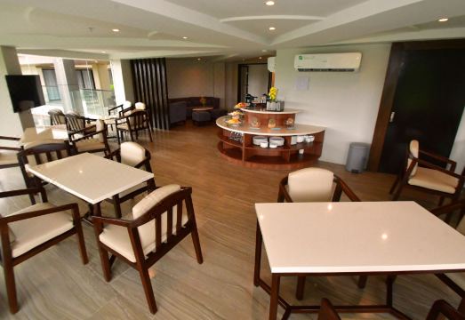 5. 캐년 호텔 & ..