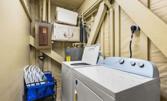 Fanta-Sea 47 by Beachside Management