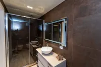 DiVino Rooms Deluxe Hotels in Sabbio Chiese