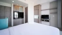 Tidy And Clean Studio At Taman Melati Surabaya Apartment Hotel di Kecamatan Mulyorejo