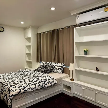 comfy crib hostel 2