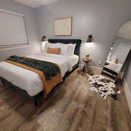 4bd 3ba - Pool / HotTub/ Arcade/ Theater/ PingPong/ Foosball