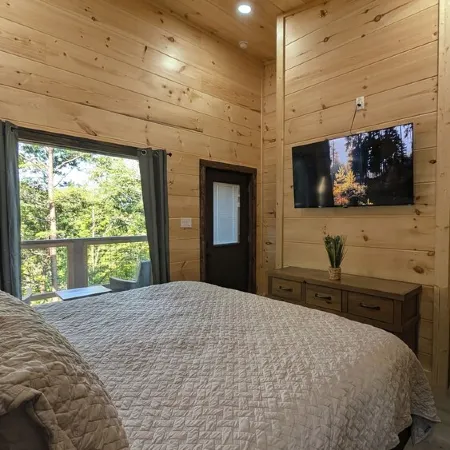The Moonlight view cabin! You perfect cabin getaway!
