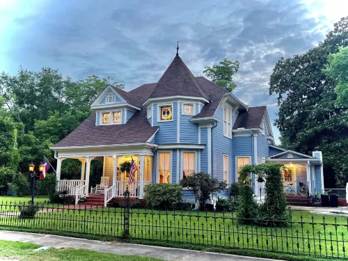 Benefield House Bed & Breakfast Hotels in Jefferson