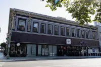 Oaktown Roost