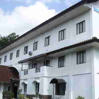 Bukit Serelo Hotel Lahat Hotel Exterior
