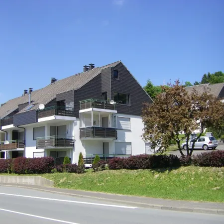beautifully furnished apartment right on the lake Hillebachstausee
