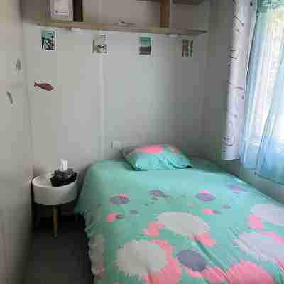 4-BEDROOM MOBILE HOME Rooms