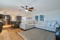 Newly updated home on spacious lot located outside of the city Hotels in Apache Junction