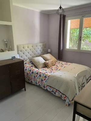 RARE: family house 400 m from the lake and 20 km from the Revard slopes 艾克斯萊班住宿飯店