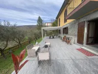 Ca' Degli Olivi relax Lunigiana one private house with jacuzzi near Cinque Terre Hotel in zona PALAZZO FANTONI BONONI - Fivizzano