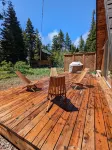 Walk to Lake! Dazzling Chalet - 3+Bd 2.5ba 2100sf - Heart of the West  Shore - Chalets