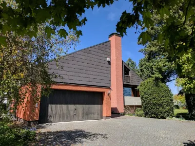 Large villa: family reunion, Nuremberg trade fair - sauna, billiards, fireplaces, 10 bedrooms 住宿飯店