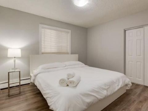 *Cozy* 1 Bdrm Apt In DT Calgary!
