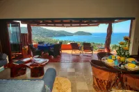 VIEWS Beach  Designer Upscale 2-4 adultsBest Location CASA ZIH LaRopa Playa