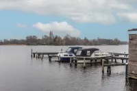 Spacious 120m2 Watervilla With Sauna Near Amsterdam And Schiphol.