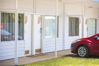 Nightcap at Marine Hotel Cardwell Hotels in Cardwell