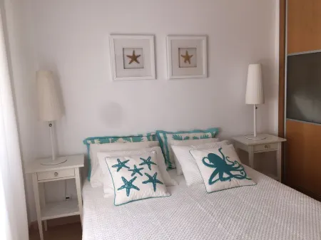 Charming, beachfront with huge sun roof overlooking the beach