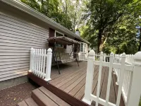 Beautiful Pocono Mountains Cabin -Hiking/ Fishing/Kayaking-Gated Lake Community! Hotels in Coolbaugh Township