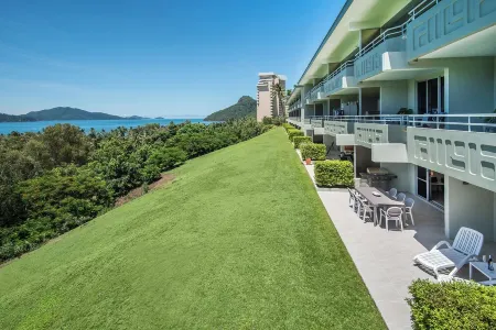 Poinciana 003 - Hamilton Island Отели в г. Остров Гамильтон