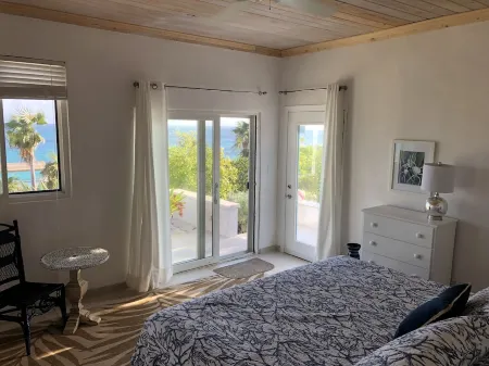 Beachfront Home and Pool, 4Br/4 Bathrooms