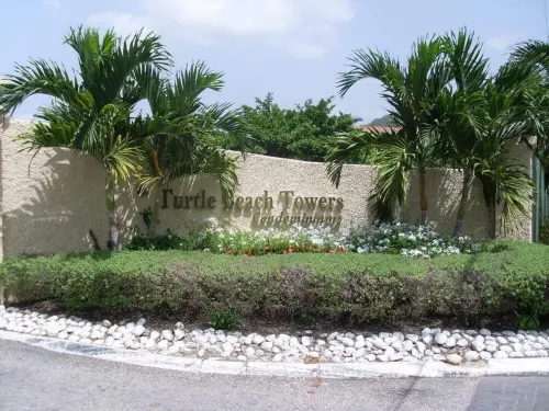 Luxurious beach front self-catering apartment in the heart of Ocho Rios, Jamaica