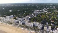 Charming little T2 Lajarrige, La Baule Les Pins 50 m beach, at the foot of shops