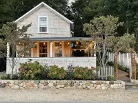 OB Cozy-Cottage-Glam off Circuit with Great Outdoor living