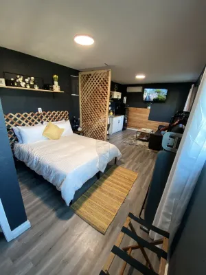 *NEW*secluded/studio/getaway/sunset/mountain view + patio
