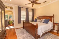 Coquille Cottage located in Historic Madisonville