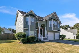 Modern 6br Haven W/ Playroom, Gym & Deck! 6 Bedroom Home