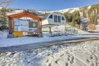 Luxe Schweitzer Condo w/ Hot Tub: Ski-in/Ski-Out! - Apartments
