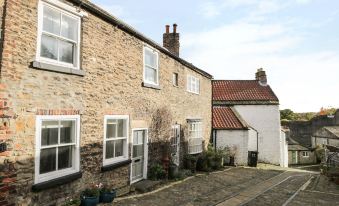 9 Tower Street - Housity