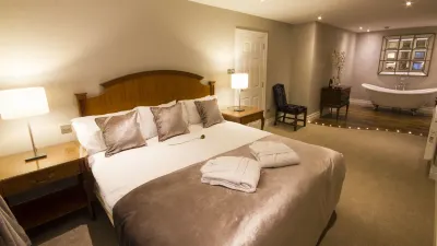 TF Royal Hotel & Theatre Hotels near Downpatrick Head