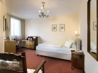 Vergeiner's Hotel Traube Hôtels à : Lavant