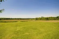 Country Home w/ Fishing Ponds Near Canadohta Lake - parking
