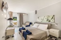 Hotel Residence Hibiscus Hotels in Torpe'