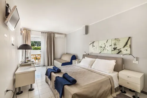 Hotel Residence Hibiscus Hotels in La Caletta