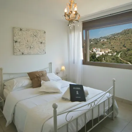 Hotel la Casa Hotele w: Torrox