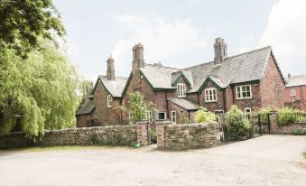 Just A Cottage, Newlands Farm