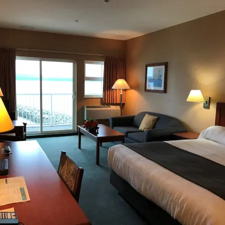 Beach Gardens Resort and Marina