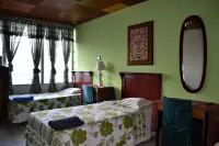 Hotel Oasis