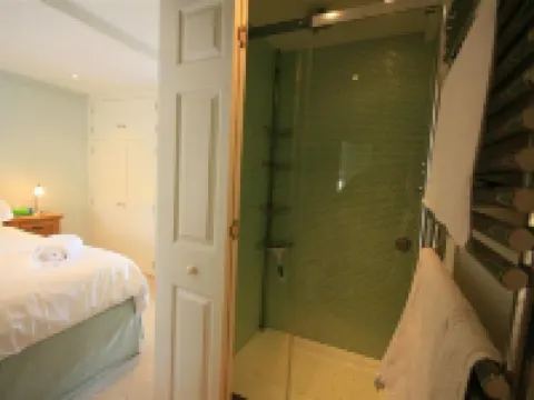 Keen Cottage Hotels in Kingham