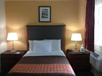 Media Inn & Suites - Pysäköinti