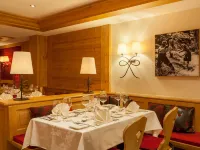 هوتل هوليداي Hotels near مركز المدينة