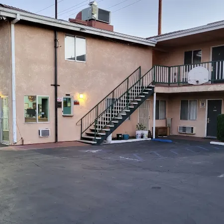 Star Inn on Route 66, Barstow