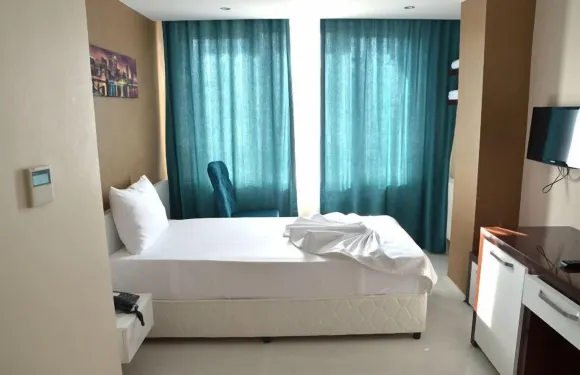 凱耶斯洛格魯酒店