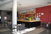 Brea's Hotel - bars