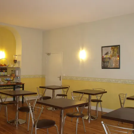 Fasthotel Pau-Centre Hotel Adour